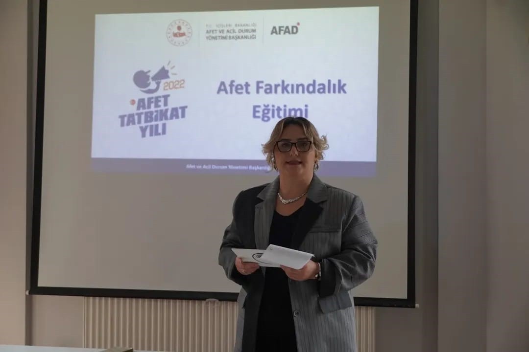 ATAKUM BELEDİYESİ, SİVİL TOPLUM KURULUŞLARI İŞBİRLİĞİ İLE VATANDAŞLARI AFET KONUSUNDA...