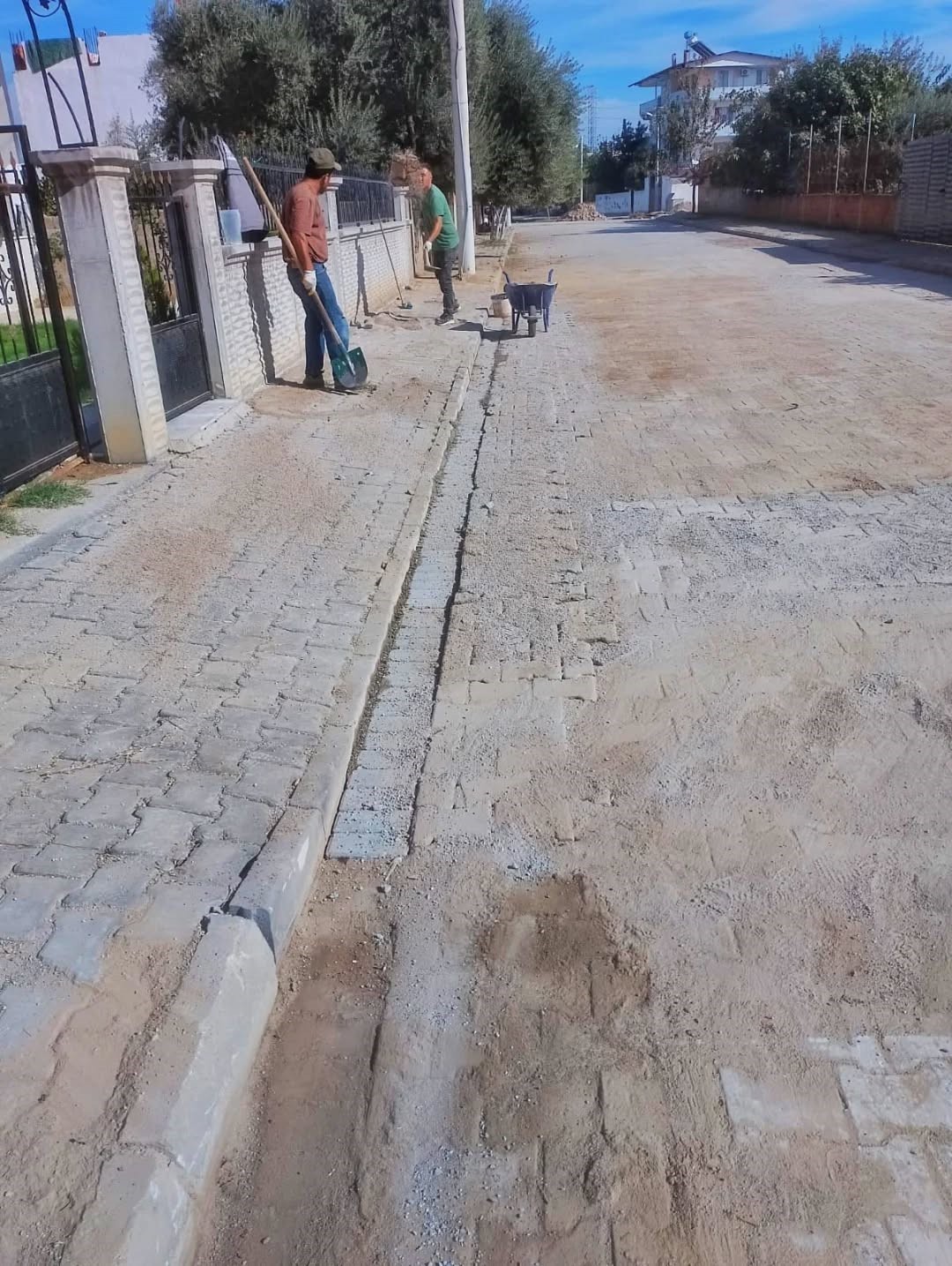 AYDIN'IN GERMENCİK İLÇESİNDE ULAŞIMIN DAHA GÜVENLİ VE KONFORLU HALE GETİRİLMESİ İÇİN GERMENCİK...