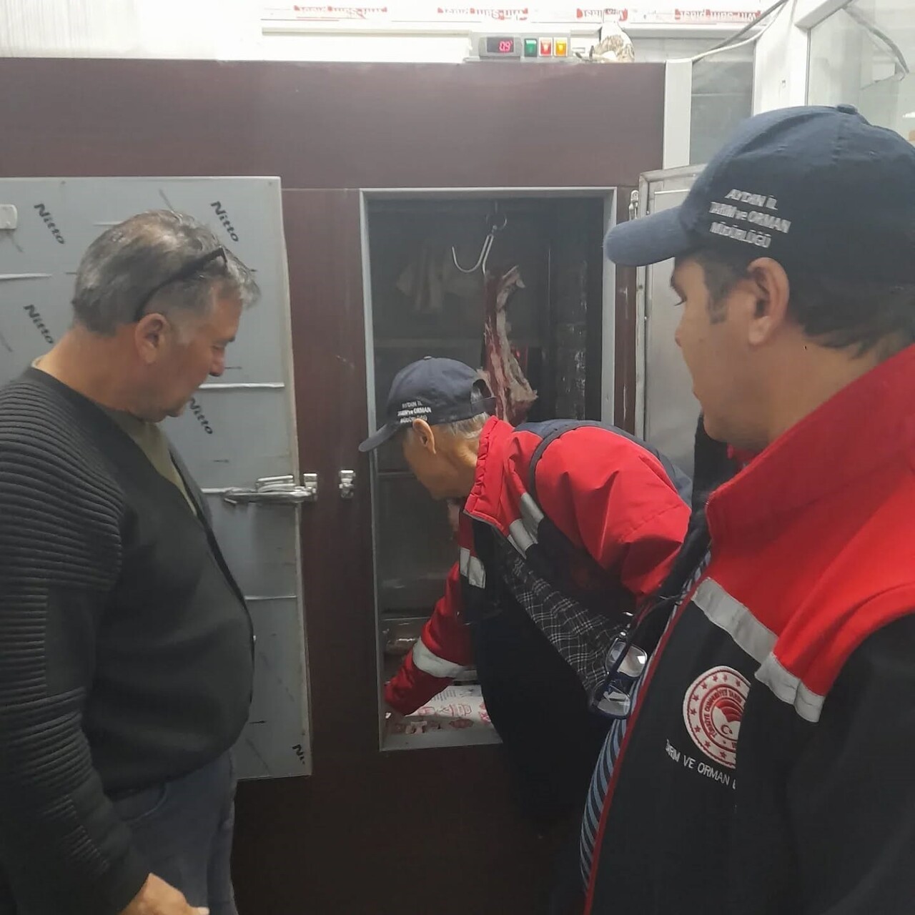 AYDIN'IN KOÇARLI İLÇESİNDE VATANDAŞIN SAĞLIĞINI KORUMAYA YÖNELİK GIDA DENETİMLERİ ARALIKSIZ...