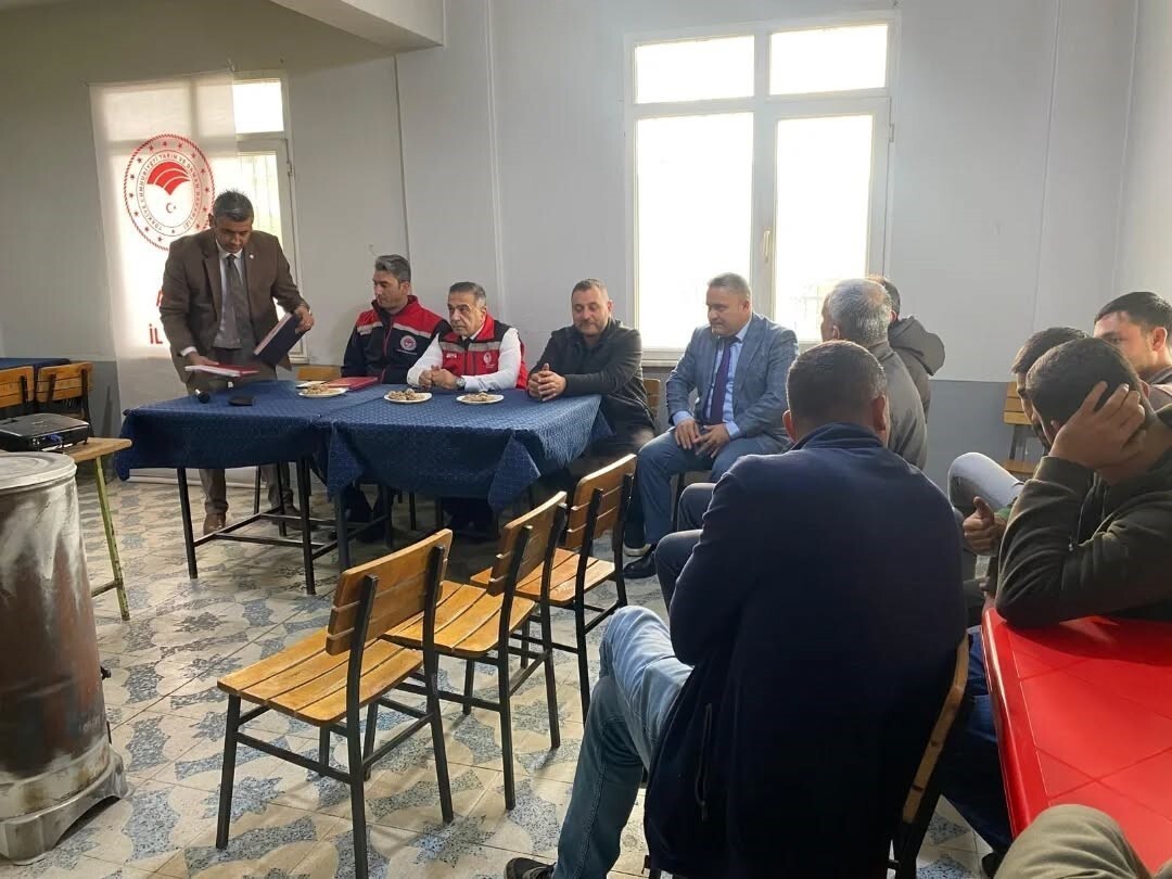 AYDIN İL TARIM VE ORMAN MÜDÜRLÜĞÜ TARAFINDAN İL GENELİNDEKİ 17 İLÇEDE EŞ ZAMANLI OLARAK...