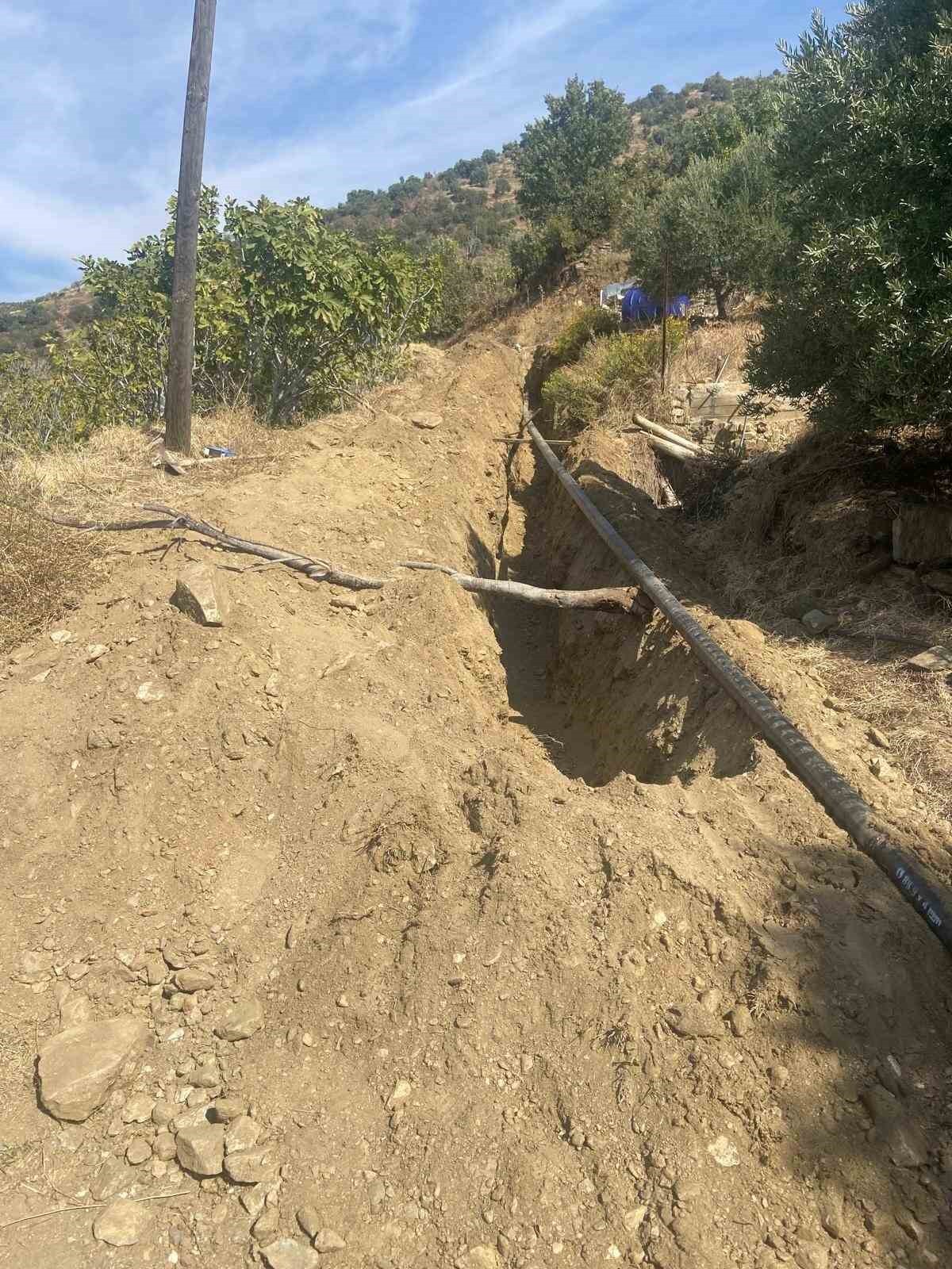 AYDIN’IN NAZİLLİ İLÇESİNE BAĞLI BEKİR MAHALLESİ’NDE YENİ İÇME SUYU TERFİ HATTI ÇALIŞMALARI...
