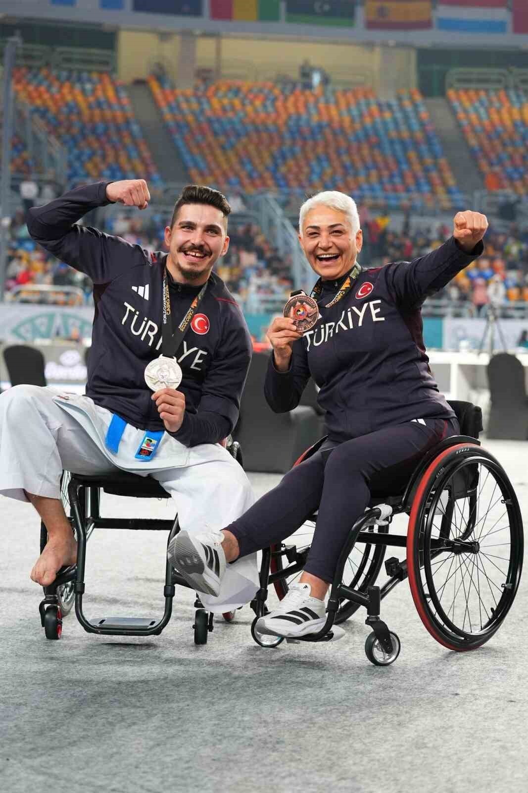 AYDINLI MİLLİ SPORCU BERKAY USLU, MISIR’DA DÜZENLENEN PARA KARATE DÜNYA ŞAMPİYONASI’NDA GÜMÜŞ...