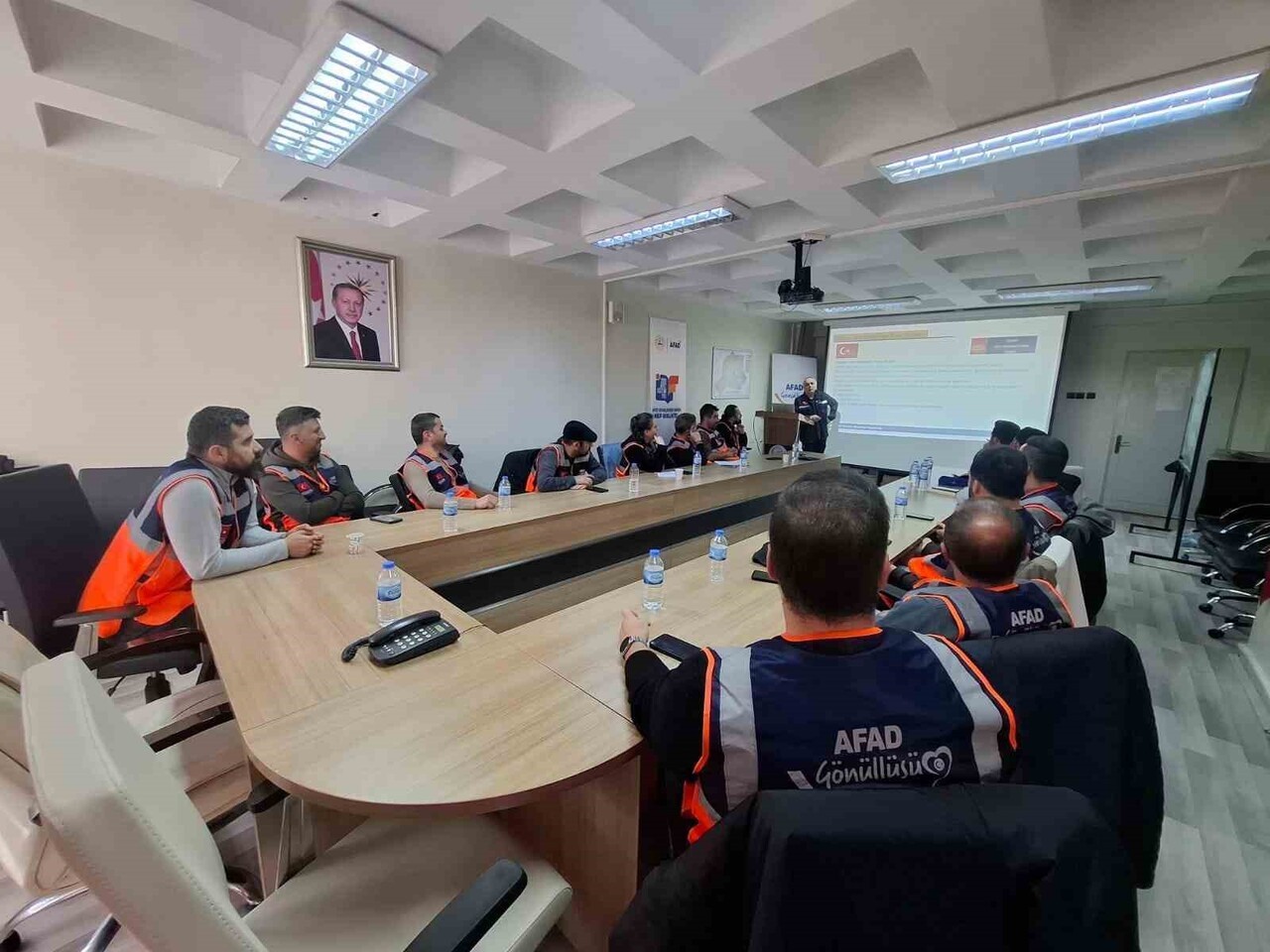 BAYBURT’TA MEB AKUB EKİPLERİNE DESTEK AFAD GÖNÜLLÜSÜ EĞİTİMİ BAŞLADI