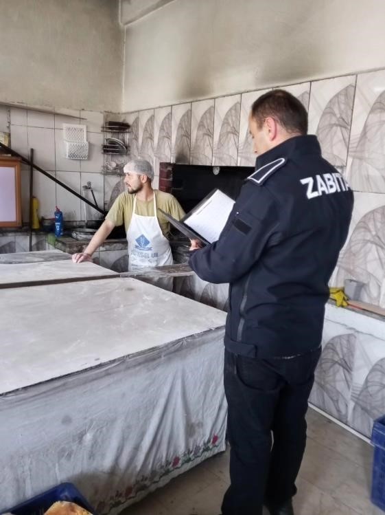 BAYIRKÖY'DE ZABITA EKİPLERİNDEN SIKI DENETİM