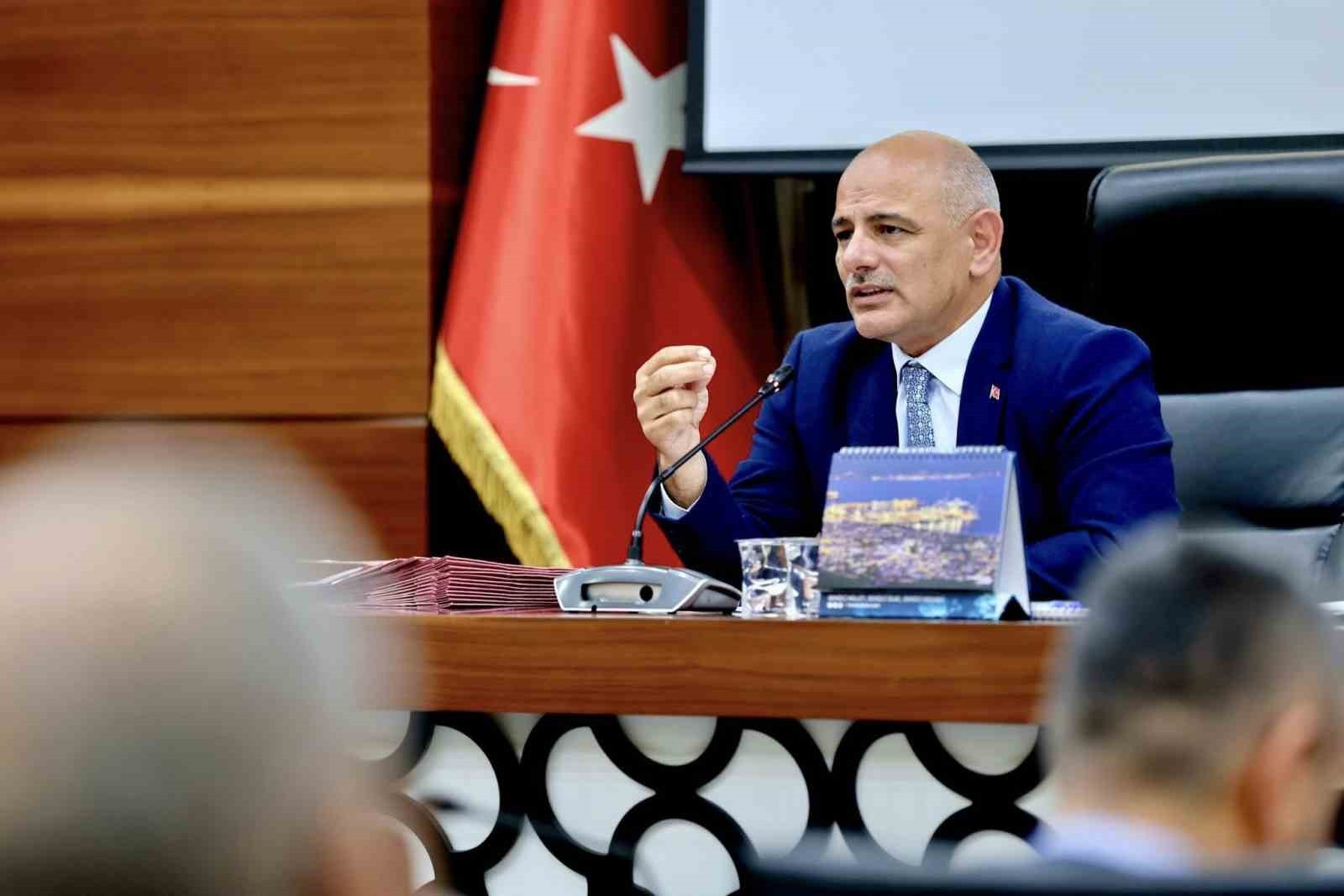 BELEDİYE MECLİS SALONU'NDA YAPILAN TOPLANTIDA, 13 GÜNDEM MADDESİ GÖRÜŞÜLEREK KARARA...