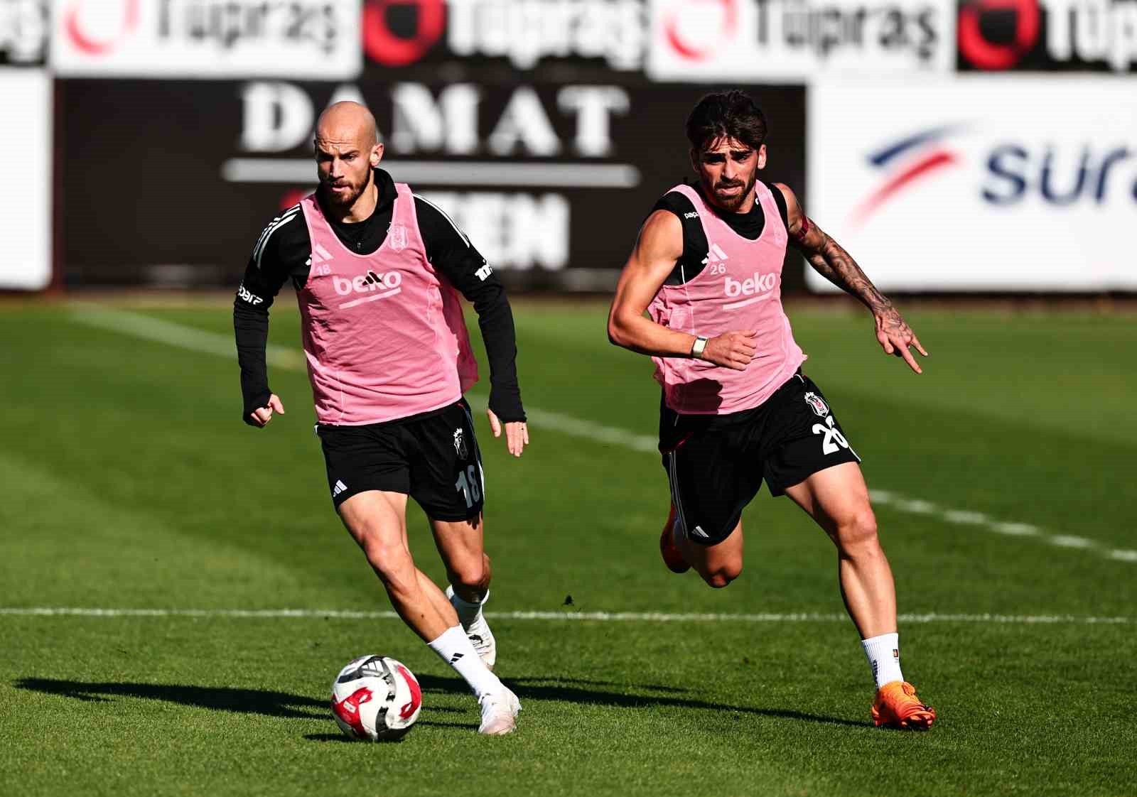 BEŞİKTAŞ, TRENDYOL SÜPER LİG’İN 13. HAFTASINDA SAMSUNSPOR İLE OYNAYACAĞI MAÇIN HAZIRLIKLARINI...