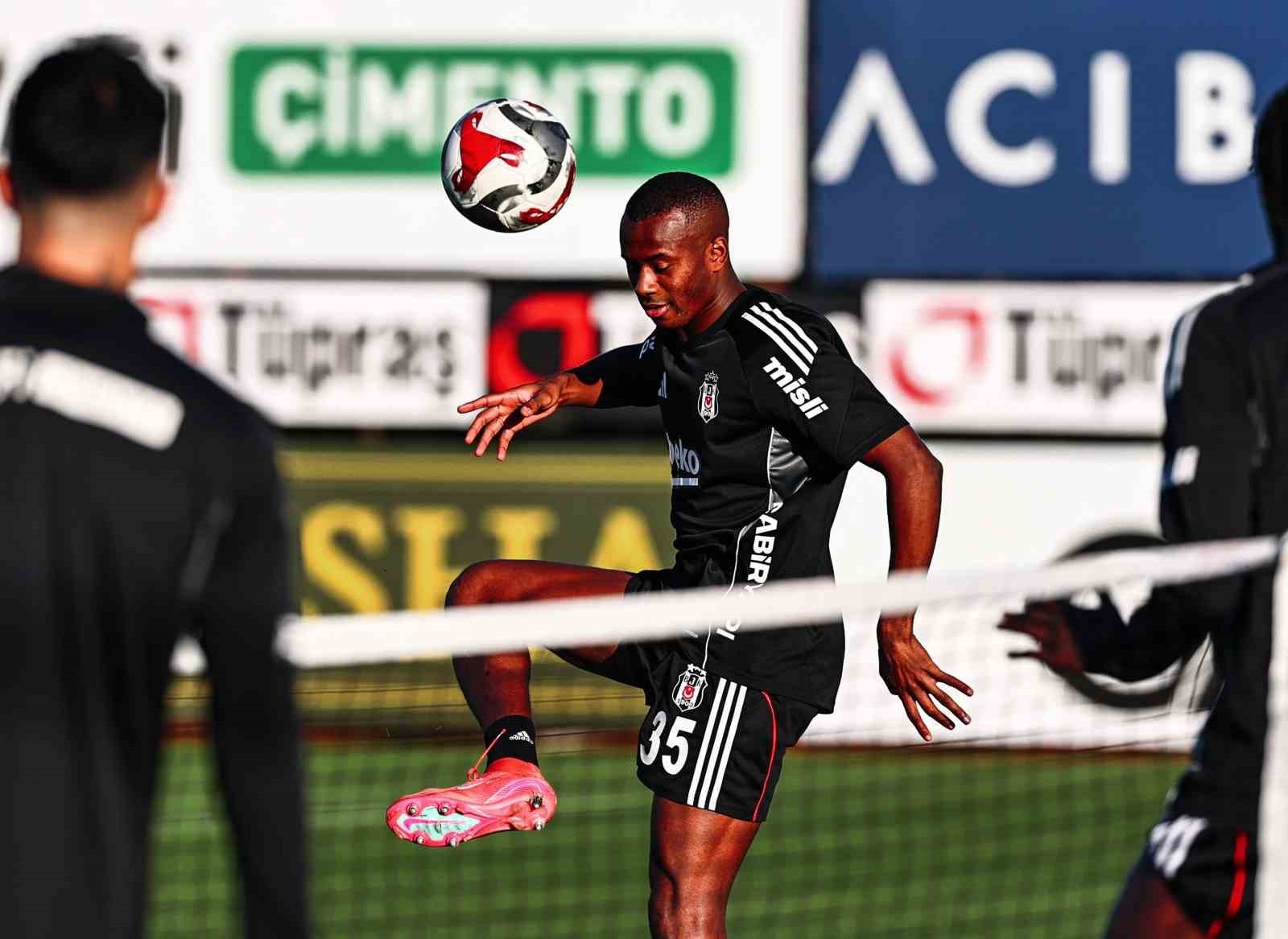 BEŞİKTAŞ, TRENDYOL SÜPER LİG’İN 13. HAFTASINDA SAMSUNSPOR İLE OYNAYACAĞI MAÇIN HAZIRLIKLARINI, BU...