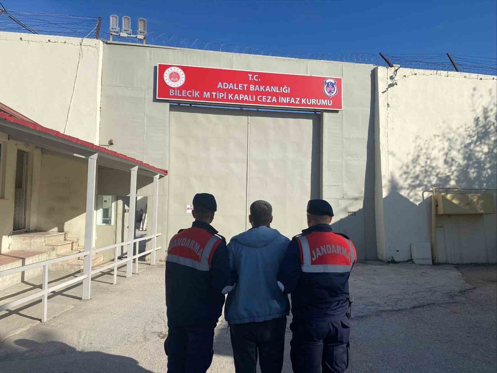 BİLECİK'TE 3 YIL 9 AY HAPİS CEZASI BULUNAN ŞAHIS JANDARMA TARAFINDAN YAKALANDI