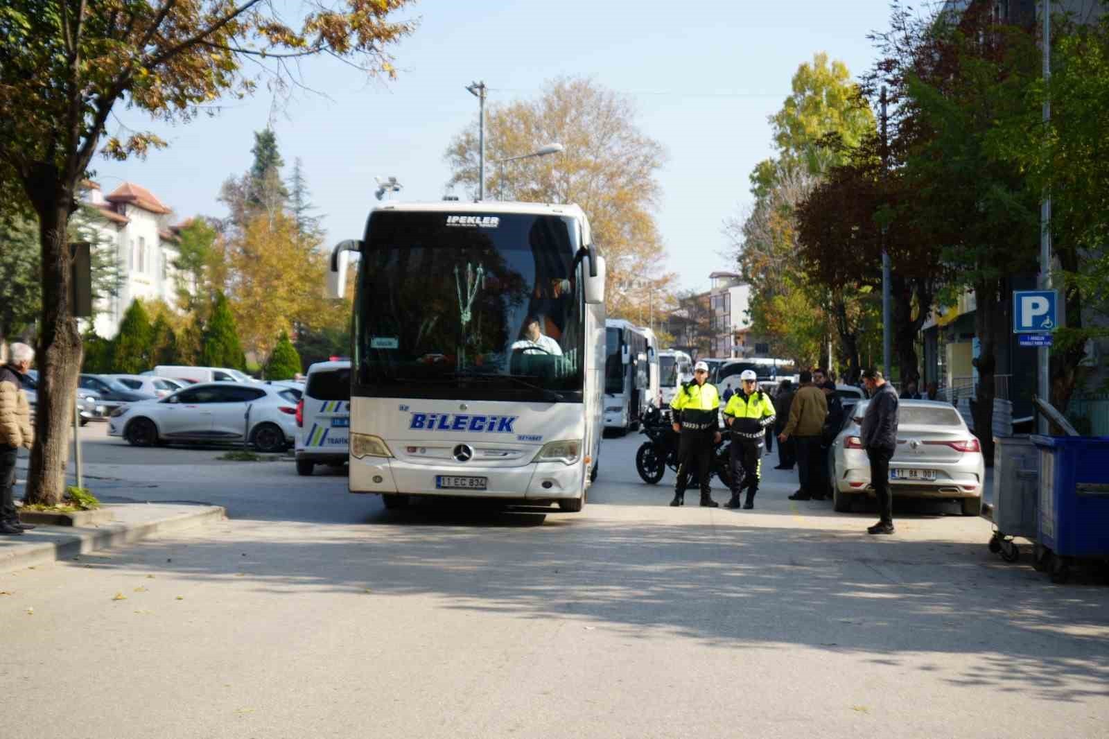 BİLECİK'TE SÜRÜCÜLERİ ÇİLEDEN ÇIKARAN UYGULAMA