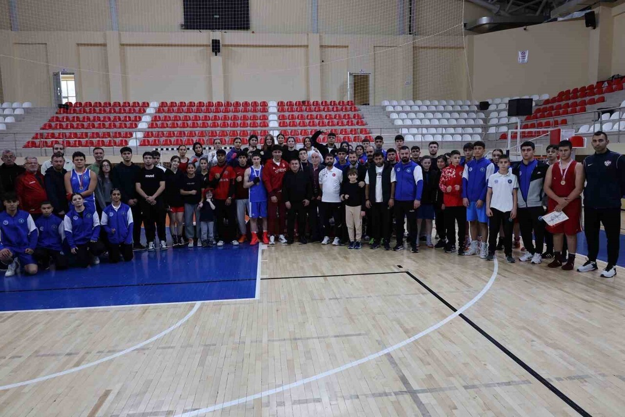 BİLECİK’TE ATATÜRK KUPASI BOKS MÜSABAKALARI TAMAMLANDI