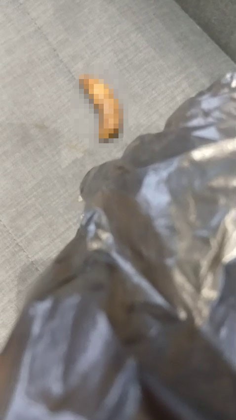 BİR GRUP GÜRSEL TEKİN'İN YARDIMCISI ZEKİ ŞEN'İN KULLANDIĞI ODADA MAKAM KOLTUĞU VE MASASINA DIŞKI...