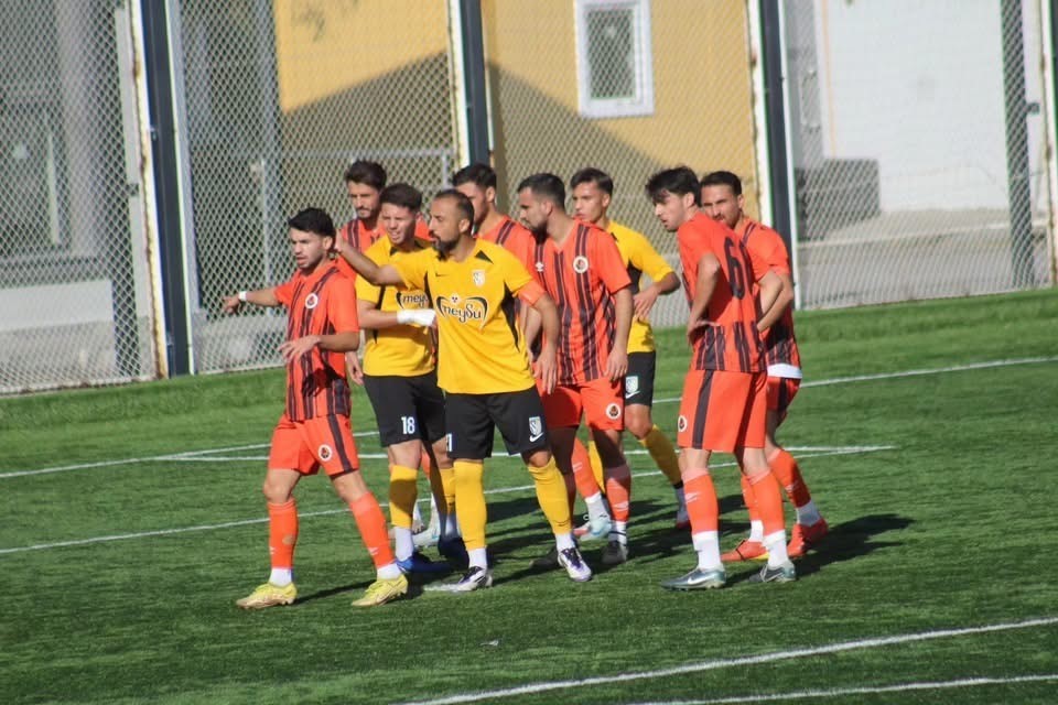 BÖLGESEL AMATÖR LİG EKİPLERİNDEN KOCASİNAN ŞİMŞEKSPOR, OYNADIĞI 4 MAÇTA 6 PUANA ULAŞTI.