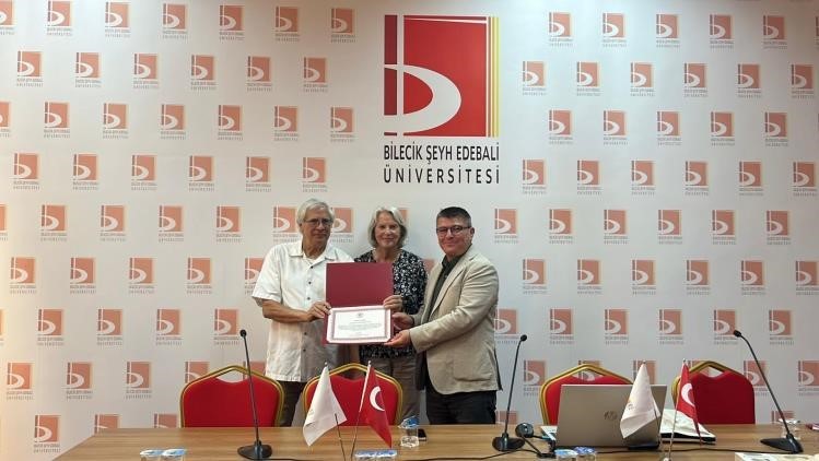 BŞEÜ'DE FARKLI KÜLTÜRLER BİR ARAYA GELDİ