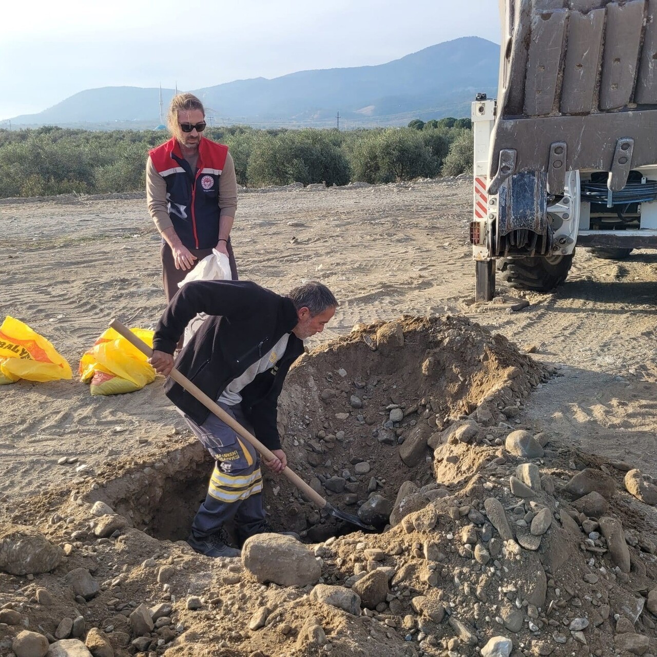 BUHARKENT BELEDİYESİ TARIMSAL ÜRETİME YÖNELİK ÖNCÜ PROJELERİNE YENİSİNİ EKLEYEREK, 2. ETAP İLEK...