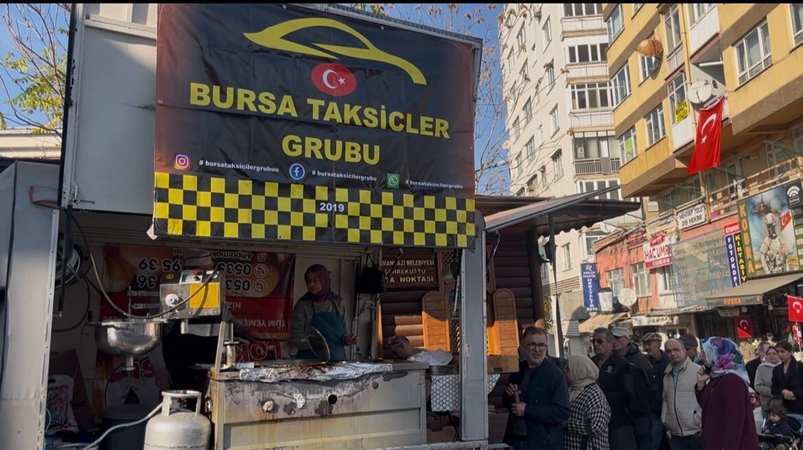 BURSA'DA TAKSİCİLERDEN ŞEHİTLER ANLAMLI HAYIR