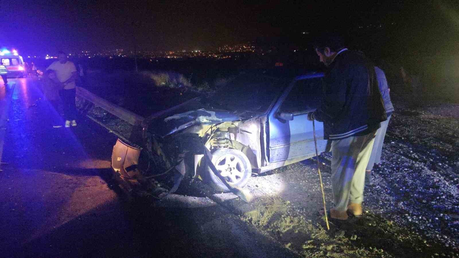 BURSA'NIN ORHANGAZİ İLÇESİNDE YALOVA-BURSA KARAYOLU SÜPÜRGELİK MEVKİİNDE MEYDANA GELEN TRAFİK...