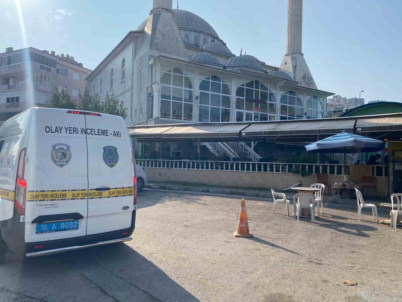 BURSA’NIN MUDANYA İLÇESİ GÜZELYALI YALI MAHALLESİ ATATÜRK CADDESİ ÜZERİNDE BULUNAN CAMİNİN...