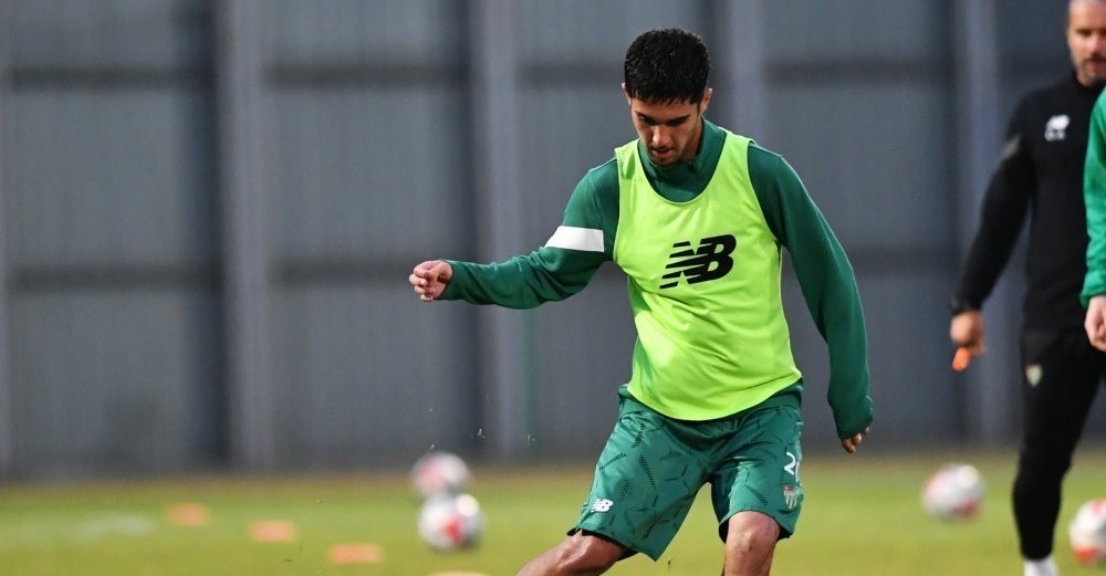 BURSASPOR'DA GÜZİDE GEBZESPOR MAÇI HAZIRLIKLARI SÜRÜYOR