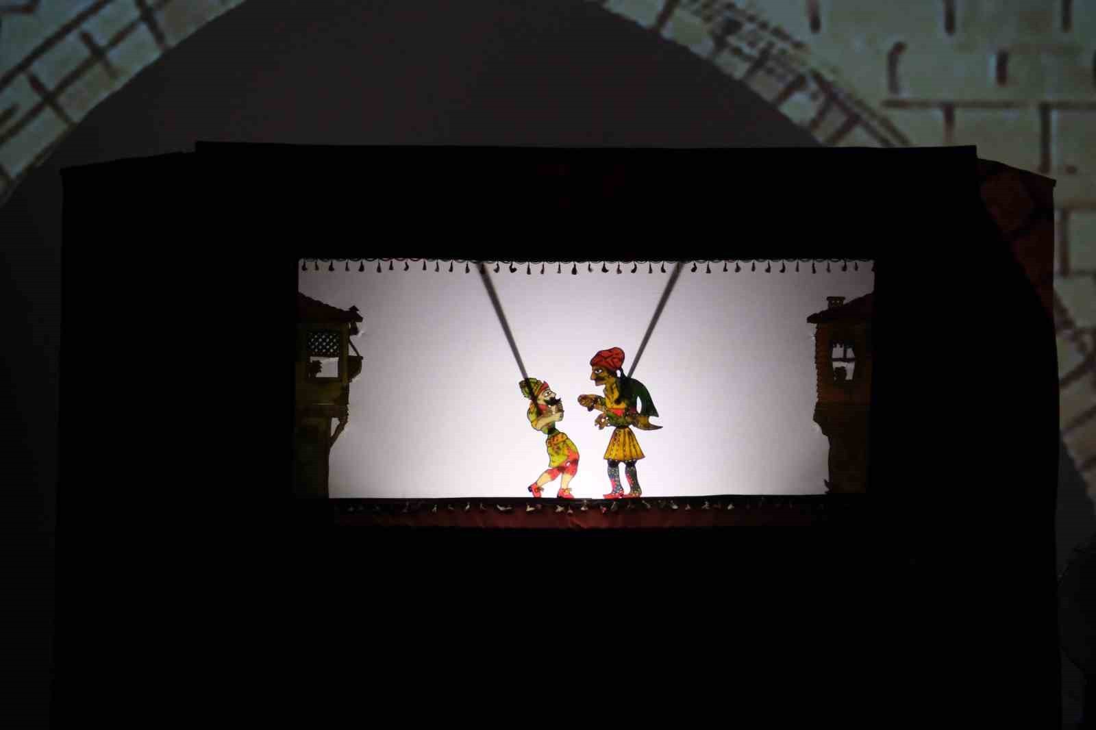 BÜYÜKŞEHİR BELEDİYESİ’NİN BKSTV ARACILIĞIYLA DÜZENLEDİĞİ 21. ULUSLARARASI KARAGÖZ KUKLA VE GÖLGE...