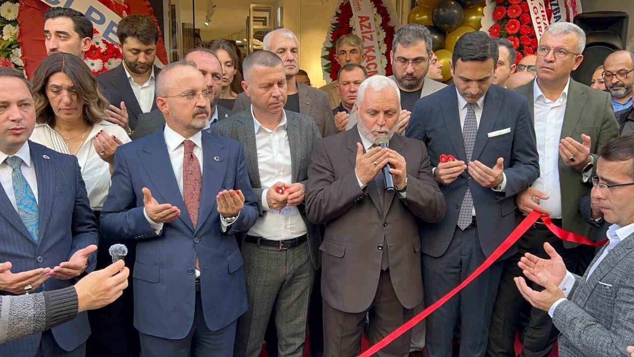 ÇANAKKALE'DE KONUŞAN İÇİŞLERİ BAKAN YARDIMCISI BÜLENT TURAN, "TERÖR BAŞTA BU ÜLKEDE KAN AKMASIN...