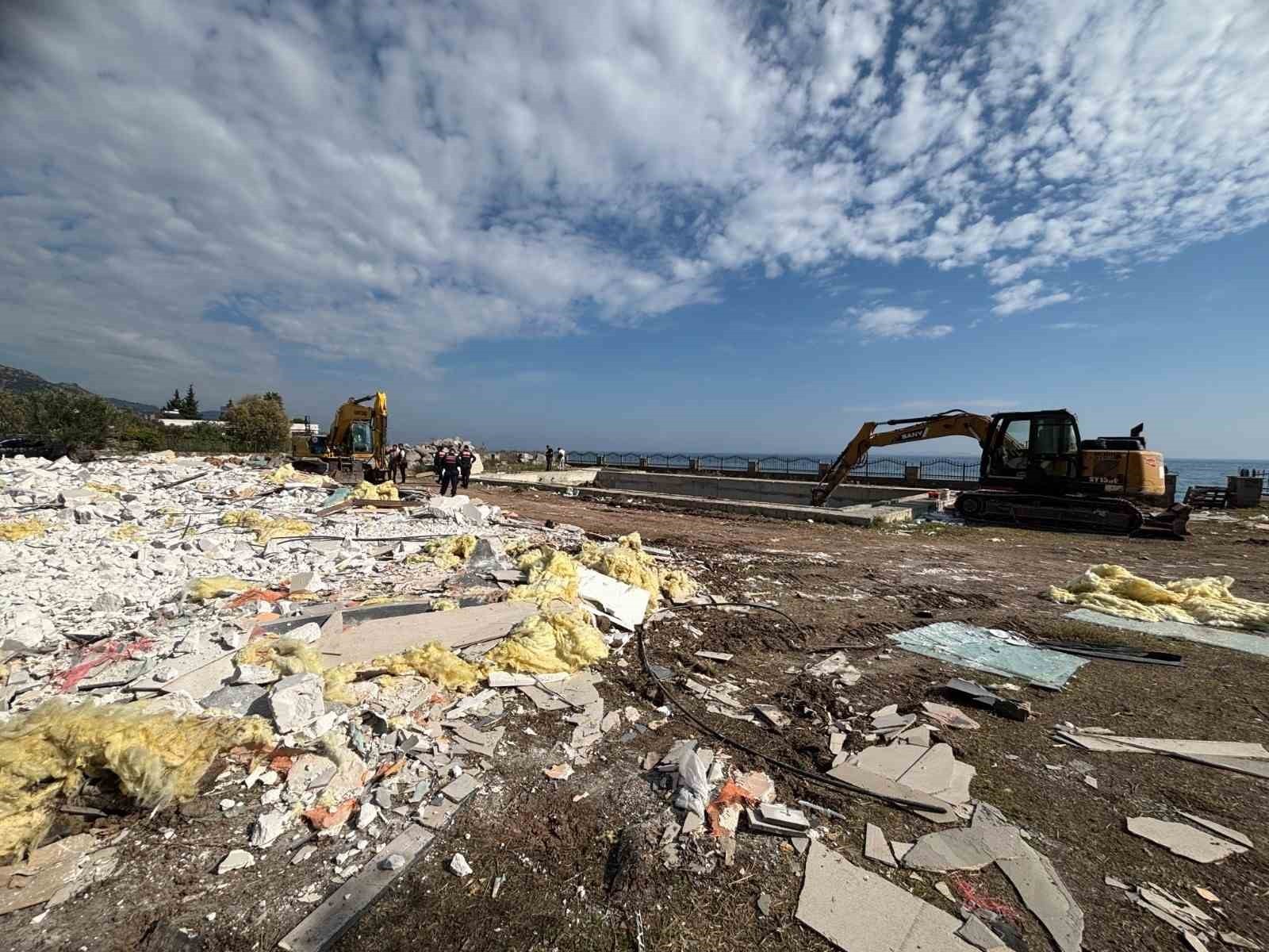 ÇANAKKALE’DE İL ÖZEL İDARESİ YAPI KONTROL MÜDÜRLÜĞÜNCE YÜRÜTÜLEN ÇALIŞMALAR ÇERÇEVESİNDE AYVACIK...
