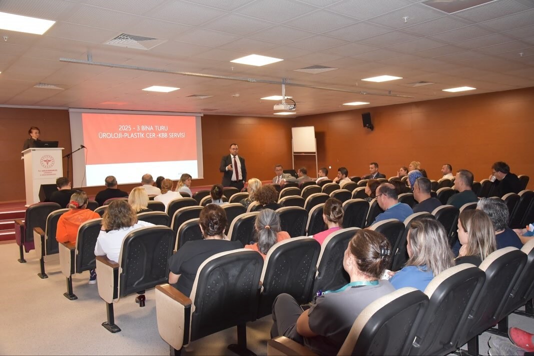 ÇANAKKALE MEHMET AKİF ERSOY DEVLET HASTANESİ’NDE ‘TESİS VE HASTA GÜVENLİĞİ TOPLANTISI’...