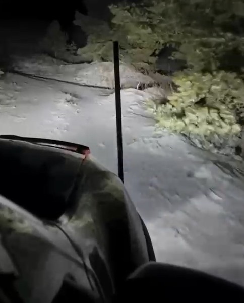 ÇANKIRI'NIN ILGAZ İLÇESİNDE BAŞLAYAN KAR YAĞIŞI, YÜKSEK KESİMLERİ BEYAZA BÜRÜDÜ.