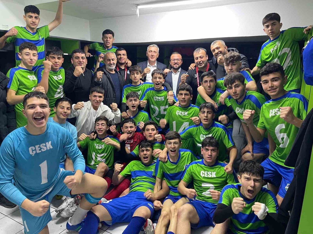 ÇAYIROVA BELEDİYESİ EĞİTİM SPOR KULÜBÜ (ÇESK) U-16 FUTBOL TAKIMI, MÜCADELE ETTİĞİ U-16 LİGİ K...