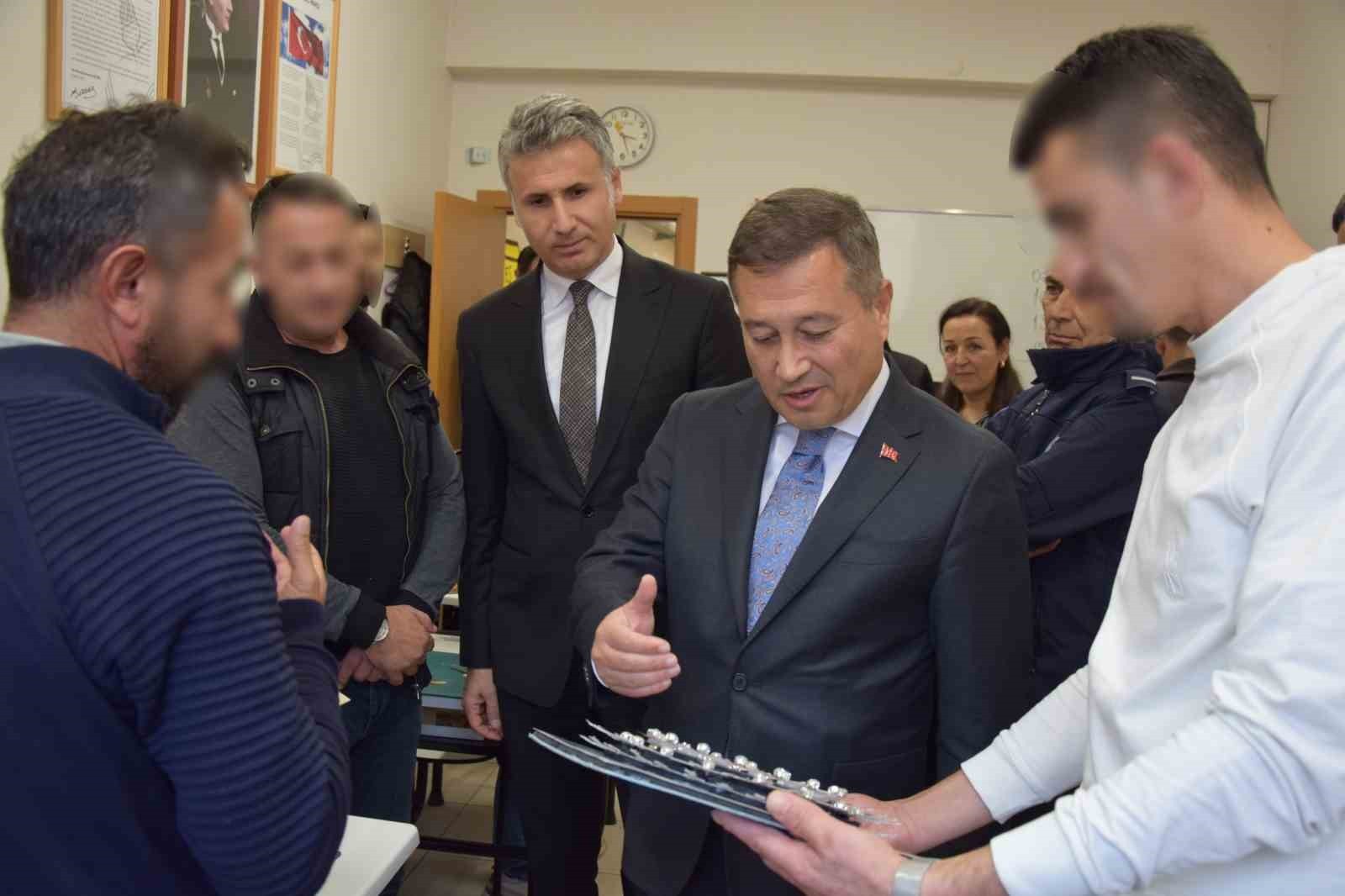 CEZA VE TEVKİFEVLERİ GENEL MÜDÜRÜ ENİS YAVUZ YILDIRIM VE BERABERİNDEKİ HEYETLE BERABER DENİZLİ...