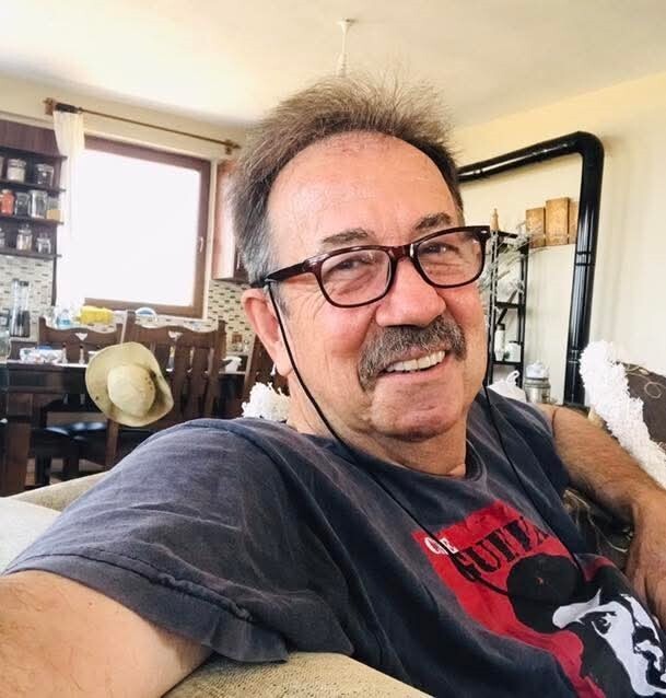 CHP ANTALYA ESKİ İL BAŞKANI ÖZER AHMET ÜLKEN TEDAVİ GÖRDÜĞÜ HASTANEDE HAYATINI KAYBETTİ.