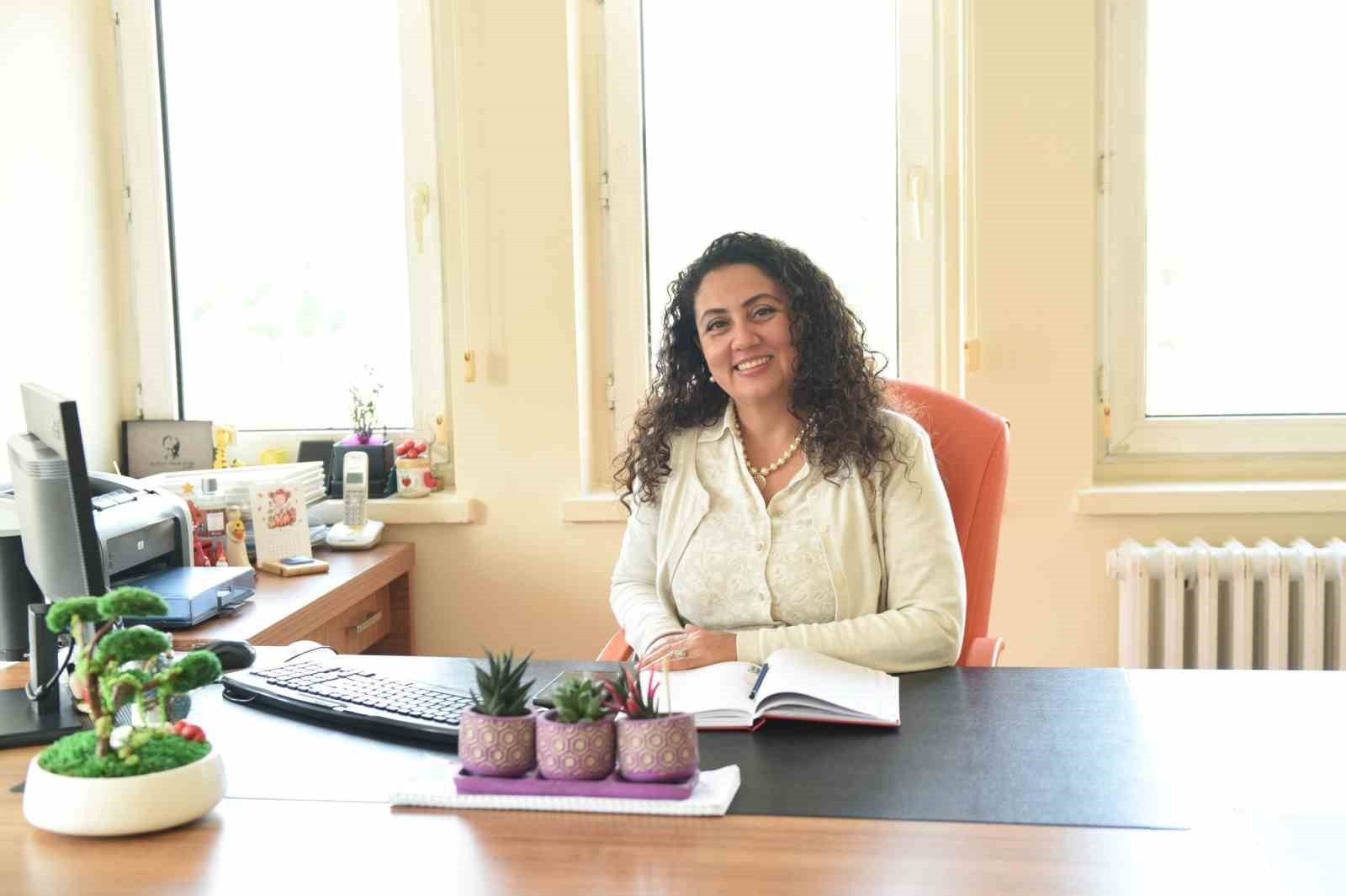 ÇOCUK GELİŞİM UZMANI BURCU KARAKAŞ