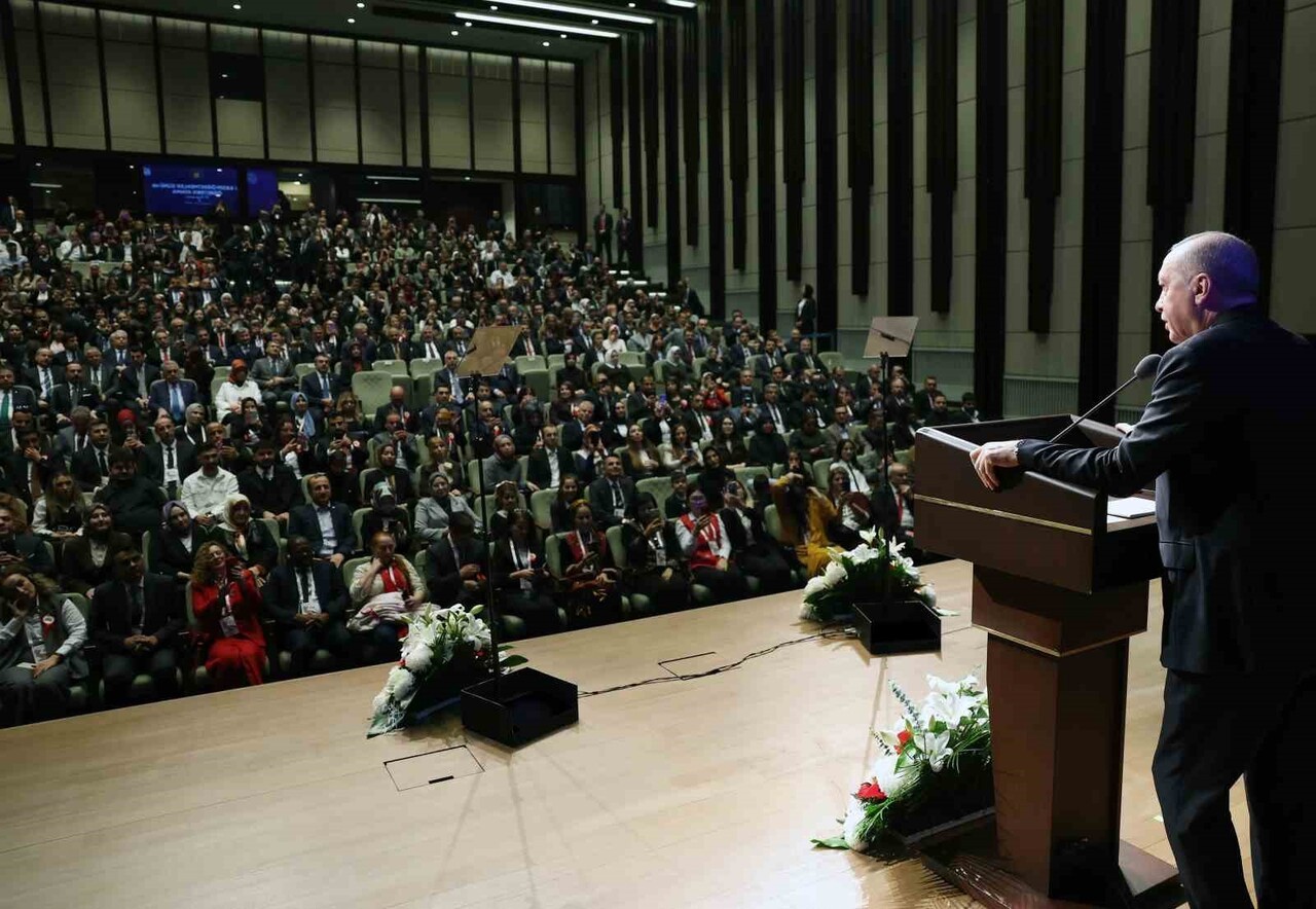 CUMHURBAŞKANI RECEP TAYYİP ERDOĞAN, BEŞTEPE MİLLET KÜTÜPHANESİNDE DÜZENLENEN 24 KASIM ÖĞRETMEN...