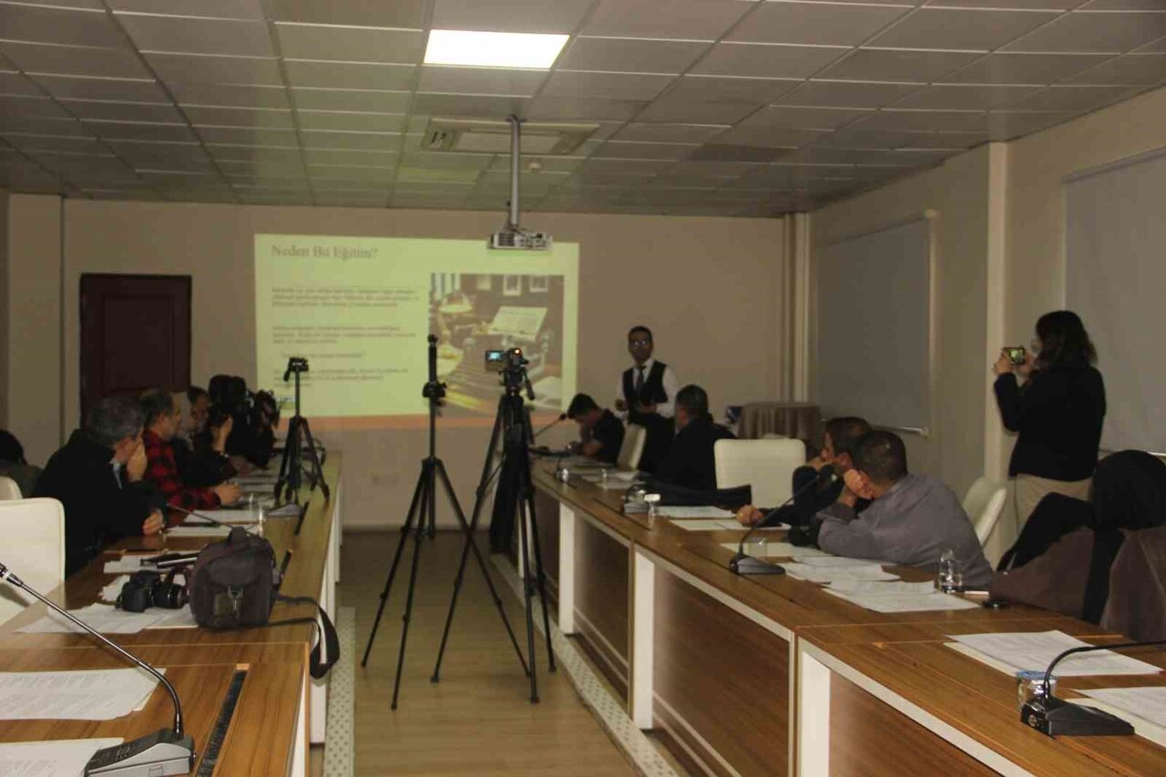 CUMHURBAŞKANLIĞI İLETİŞİM BAŞKANLIĞI ŞANLIURFA BÖLGE MÜDÜRLÜĞÜ İLE ŞANLIURFA İL SAĞLIK MÜDÜRLÜĞÜ...