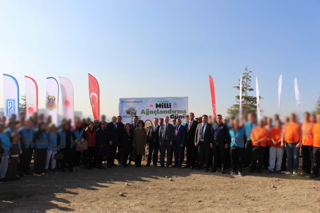 DENETİMLİ SERBESTLİK VE YÜKÜMLÜLERİ, 11 KASIM MİLLİ AĞAÇLANDIRMA GÜNÜ DOLAYISIYLA ATATÜRK ORMAN...