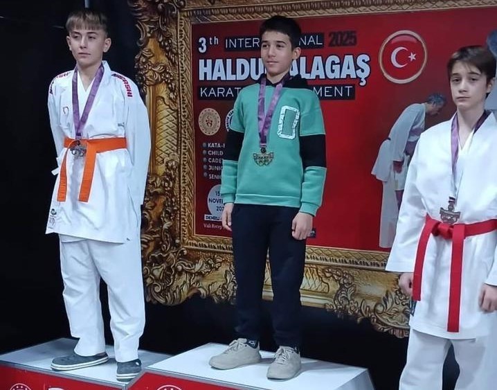 DENİZLİ’DE DÜZENLENEN HALDUN ALAGAŞ ULUSLARARASI KARATE TURNUVASI’NDA 50 KİLOGRAM KUMİTE...