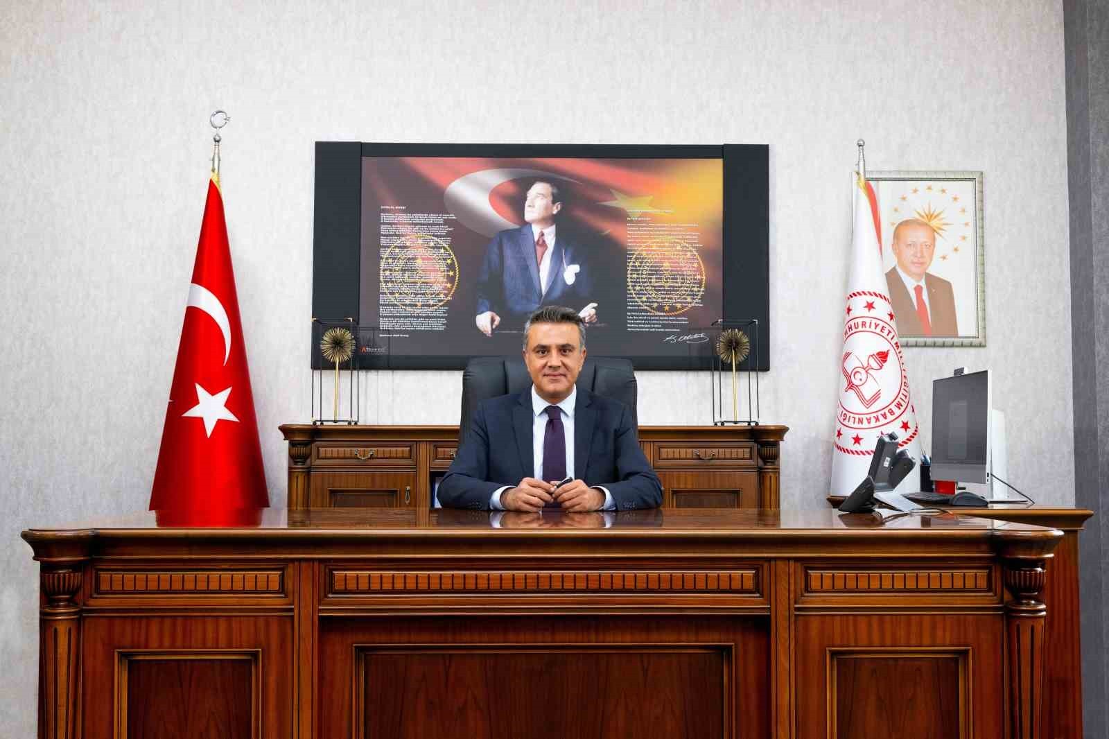 DENİZLİ İL MİLLİ EĞİTİM MÜDÜRÜ EMRE ÇALIŞKAN, ARA TATİLLERİN DİNLENMEK, ÖĞRENİLENLERİN...