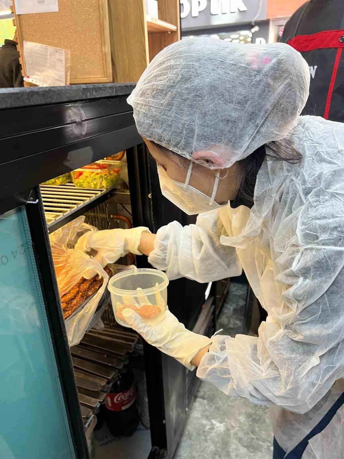 DEVREK İLÇE TARIM VE ORMAN MÜDÜRLÜĞÜ, İLÇEDEKİ TOPLU TÜKETİM VE SATIŞ YERLERİNDE DENETİMLERİNİ...