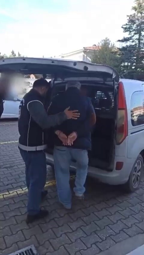 DOĞU İLLERİNDEN SAKARYA’YA KAÇAK GÖÇMEN SEVKİYATI YAPACAĞI TESPİT EDİLEN İKİ ŞÜPHELİNİN KULLANDIĞI...