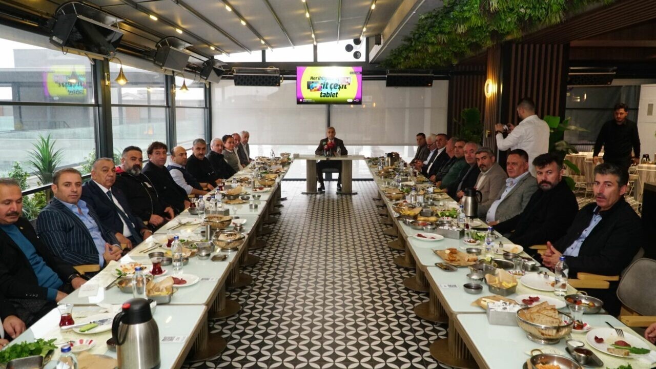 DOĞU VE GÜNEYDOĞU DERNEKLERİ, AĞRI İLİ VE İLÇELERİ DERNEĞİ'NİN EV SAHİPLİĞİNDE BİR ARAYA GELEREK...