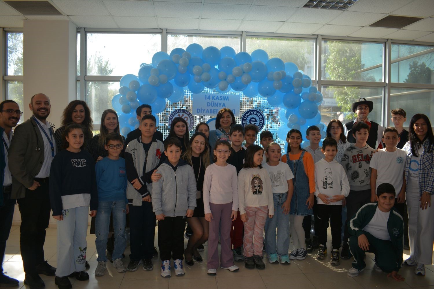 EGE ÜNİVERSİTESİ TIP FAKÜLTESİ ÇOCUK ENDOKRİNOLOJİSİ VE DİYABET BİLİM DALI, "14 KASIM DÜNYA...