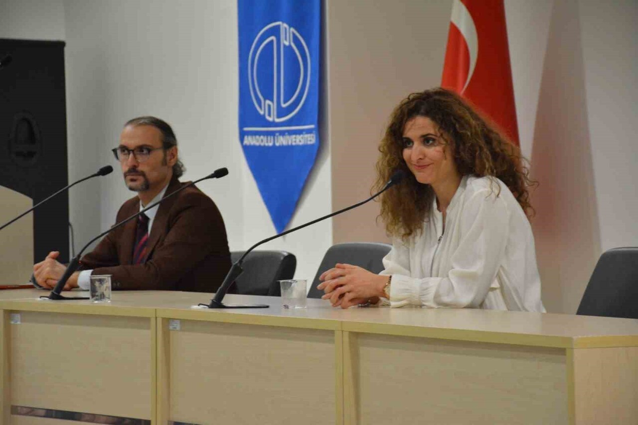 EĞİTİM FAKÜLTESİ TARAFINDAN DÜZENLENEN "ÇOCUK HAKLARINA İLİŞKİN GÜNCEL GELİŞMELER" SEMİNERİ...