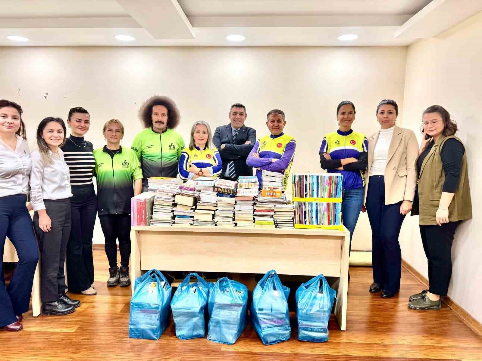 EKOLOJİK YAŞAM BİSİKLET DERNEĞİ (EKOBİD), “PEDALLA KİTAP GÖTÜRÜYORUZ” KAMPANYASI KAPSAMINDA...