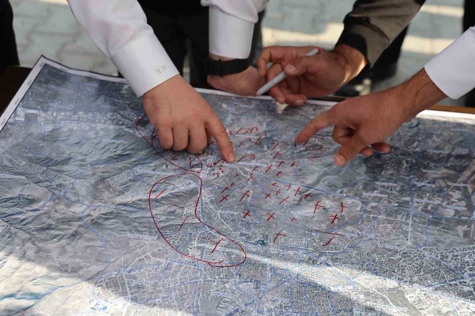 ELAZIĞ’DA KAYIP 11 YAŞINDAKİ OTİZMLİ ÇOCUĞU ARAMA ÇALIŞMALARI 3’ÜNCÜ GÜNÜNDE 228 KİŞİLİK EKİP İLE...