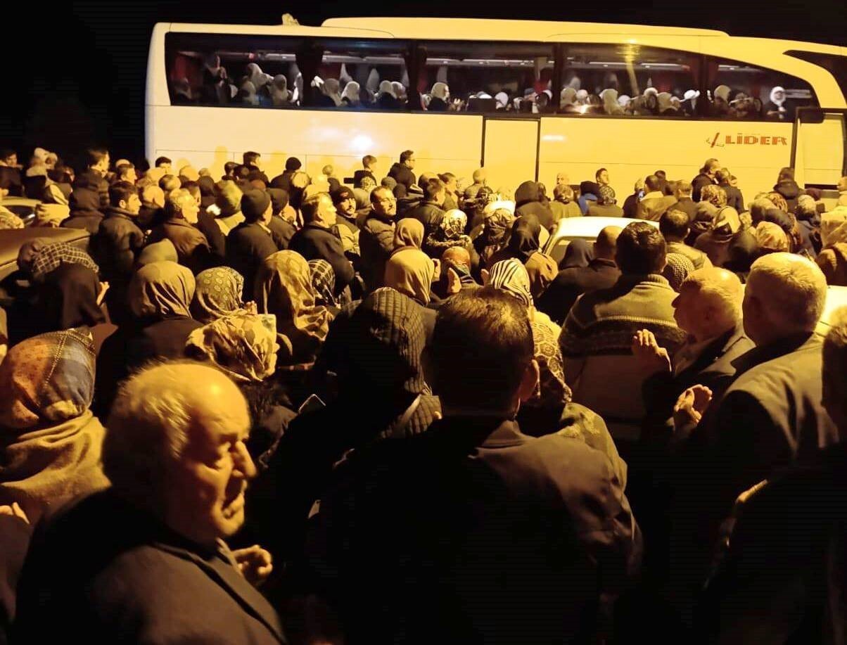 EMET’TE 45 UMRECİ DUALARLA UĞURLANDI