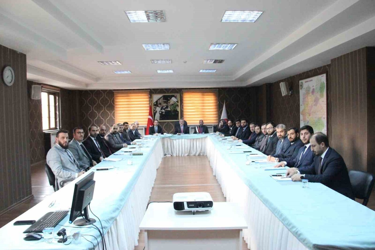ERZURUM İL MÜFTÜLÜĞÜ EV SAHİPLİĞİNDE İLÇE MÜFTÜLERİ TOPLANTISI DÜZENLENDİ