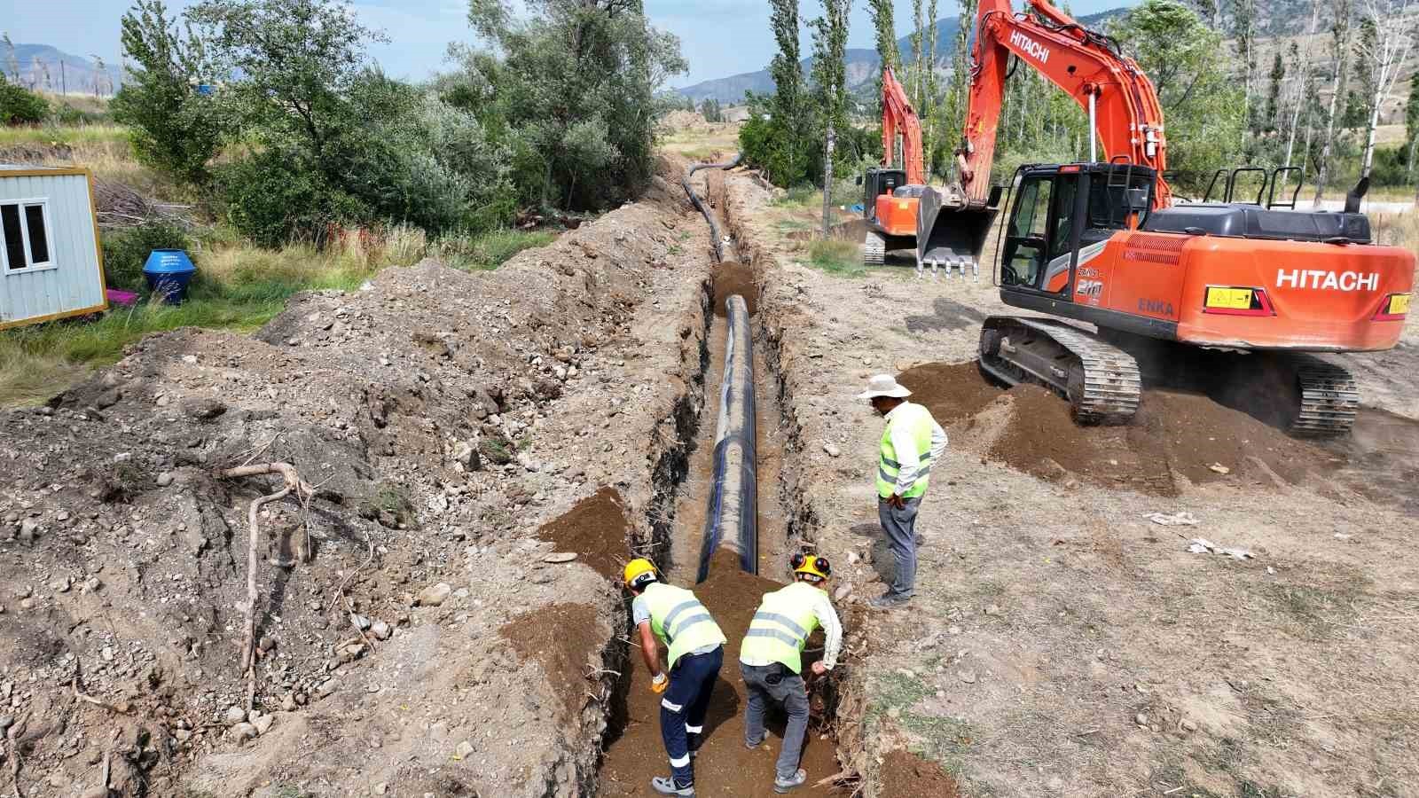 ERZURUM OLTU SİVRİDERE BARAJI SULAMASIERZURUM OLTU SİVRİDERE BARAJI SULAMASINDA 6 BİN 860 DEKAR...