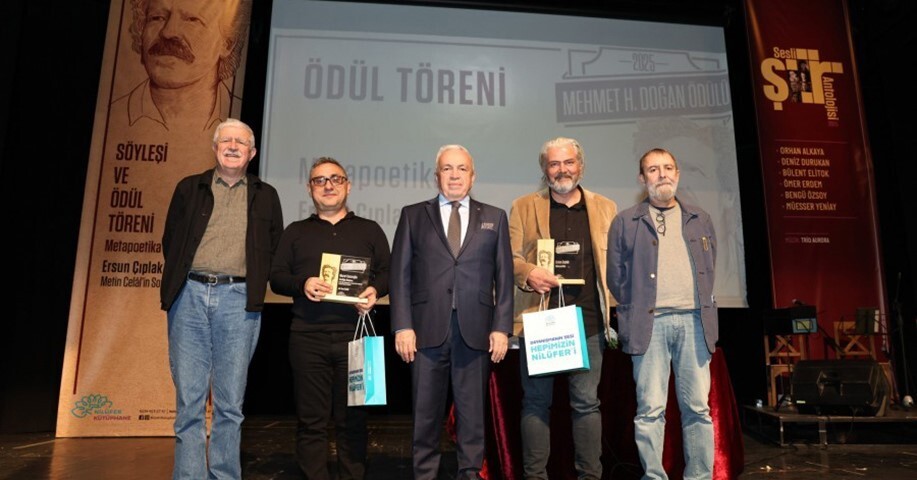 ERZURUM TEKNİK ÜNİVERSİTESİ (ETÜ) EDEBİYAT FAKÜLTESİ ÖĞRETİM ÜYESİ PROF. DR. MURAT KACIROĞLU, BU...