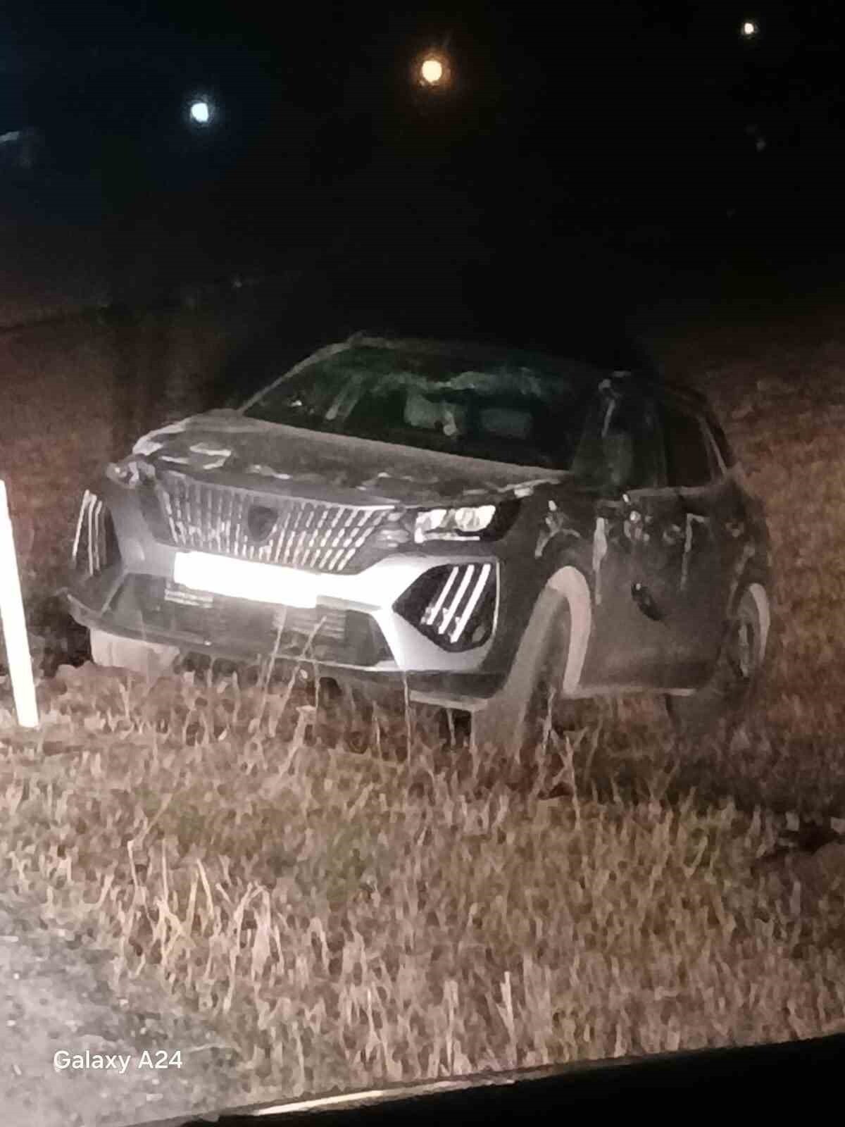 ERZURUM’UN KARAYAZI İLÇESİNDE MEYDANA GELEN TRAFİK KAZASINDA, KONTROLDEN ÇIKARAK ŞARAMPOLE DÜŞEN...