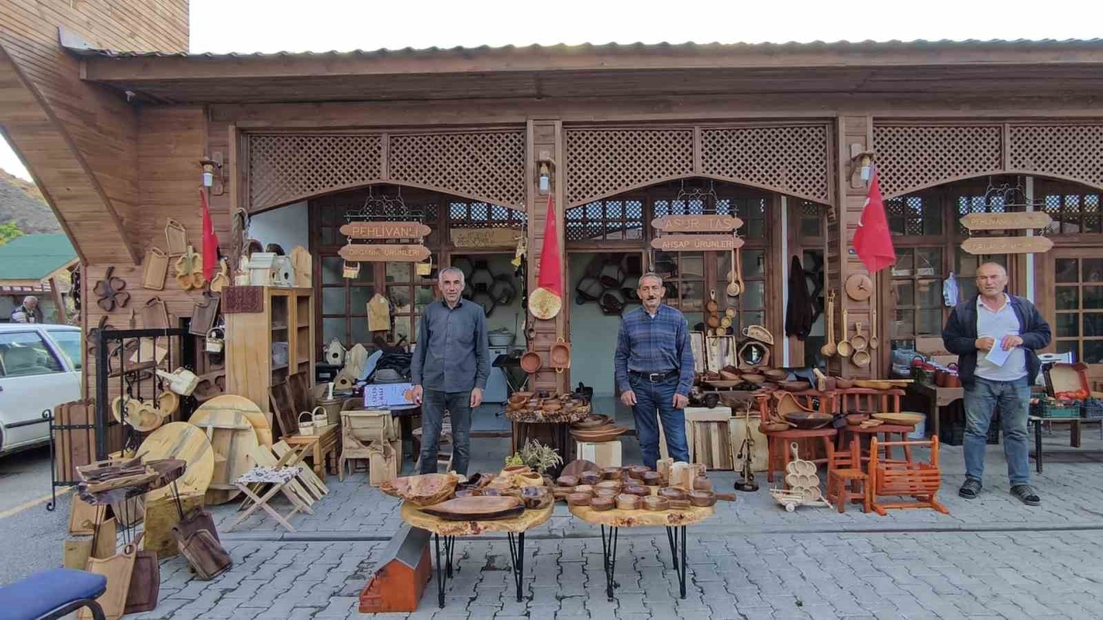 ERZURUM’UN TORTUM İLÇESİNE BAĞLI ALAPINAR VE BAĞBAŞI MAHALLELERİNDE YAŞAYAN AŞUR TAŞ VE HALİL...