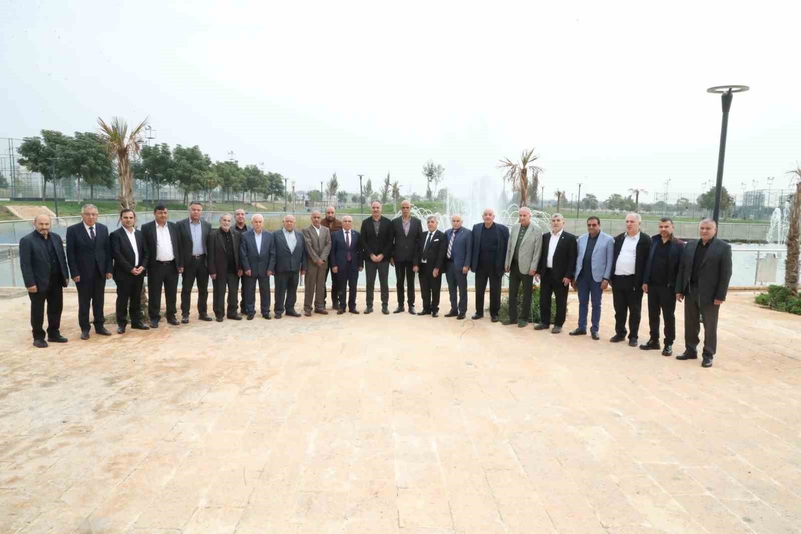 EYYÜBİYE BELEDİYESİ VE İLÇE ESNAFINDAN TEMİZLİK İÇİN ORTAK ADIM